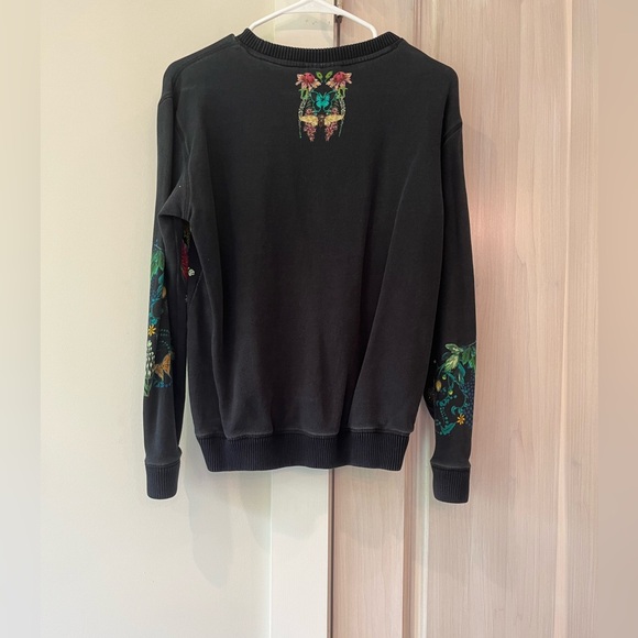 Camilla Sweatshirt - Picture 2 of 3